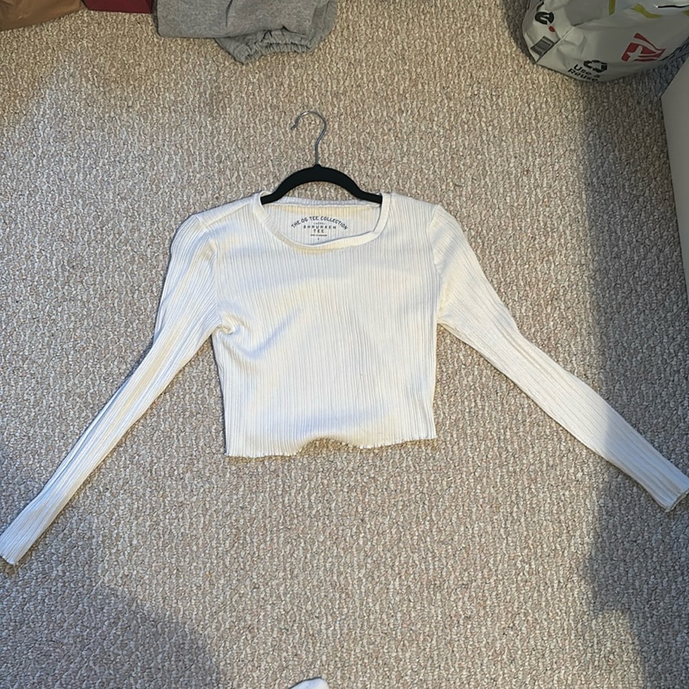 Aeropostale white ribbed shrunken tee -large